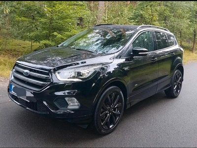 Usata Ford Kuga ST-Line 150 CV (110 kW) 2018 Nero SUV