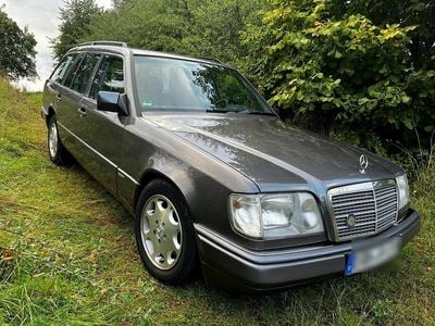 Mercedes E280