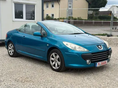 Gebraucht Peugeot 307 CC Tendance 140 PS (102 kW) 2006 Blau Cabrio