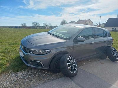 Gebraucht Fiat Tipo Easy 120 PS (88 kW) 2016 Grau Kleinwagen