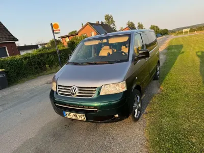 Gebraucht VW Multivan 174 PS (127 kW) 2005 Grün Van / Kleinbus