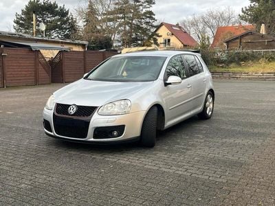 VW Golf V