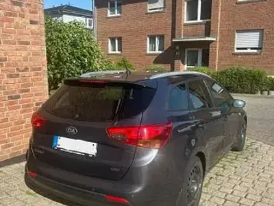 Gebraucht Kia Ceed Sportswagon Edition 7 128 PS (94 kW) 2014 Grau Kombi
