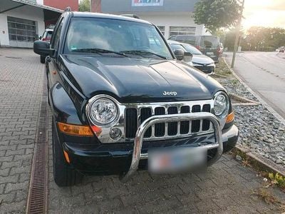 Gebraucht Jeep Cherokee 165 PS (121 kW) 2006 Schwarz SUV