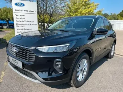 Używany Ford Kuga Titanium 151 KM (111 kW) 2024 Czarny SUV