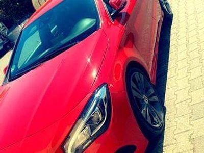 Gebraucht Mercedes 200 136 PS (100 kW) 2018 Rot Limousine
