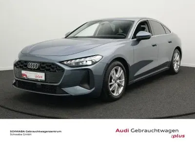 Gebraucht Audi A5 Sport 204 PS (150 kW) 2025 Horizontblau metallic Limousine
