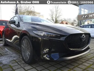 Nuova Mazda 3 Center-Line 140 CV (102 kW) 2025