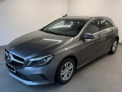 Usata Mercedes A180 109 CV (80 kW) 2016 Grigio Berlina