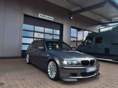 Gebraucht BMW 330 M Sport 184 PS (135 kW) 2003 Grau Kombi