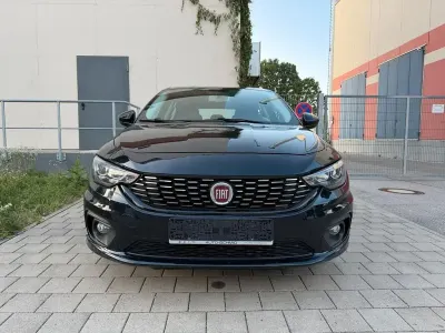 Gebraucht Fiat Tipo Lounge 120 PS (88 kW) 2017 Schwarz Limousine