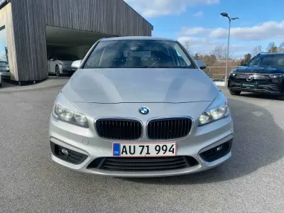 Gebraucht BMW 218 Active Tourer 150 PS (110 kW) 2015 Silber Van / Kleinbus