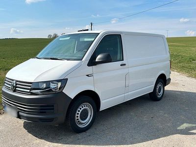 Gebraucht VW Transporter 114 PS (83 kW) 2017 Weiß Van