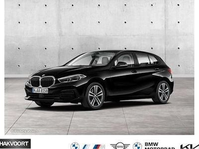 Schwarz Gebraucht 2023 BMW 118 Advantage Kleinwagen | 22.260 € (Guter Preis)