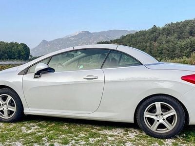 Gebraucht Peugeot 308 CC Allure 163 PS (119 kW) 2011 Weiß Cabrio