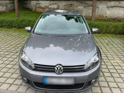 Gebraucht VW Golf VI Comfortline 122 PS (89 kW) 2010 Silber Kleinwagen