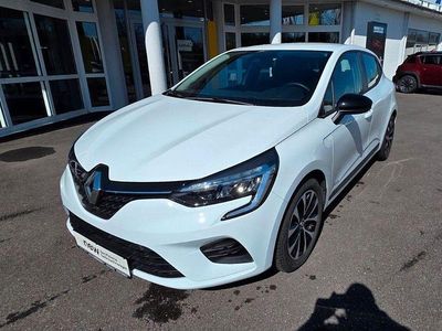 Gebraucht Renault Clio V Equilibre 91 PS (66 kW) 2023 Weiß Kleinwagen