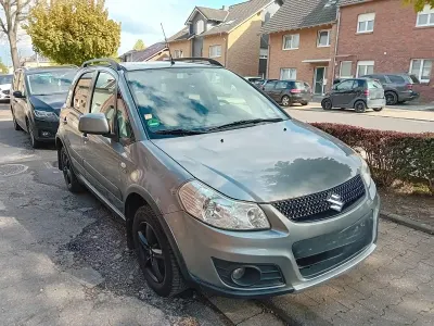 Usata Suzuki SX4 Comfort 135 CV (99 kW) 2010 Grigio Berlina