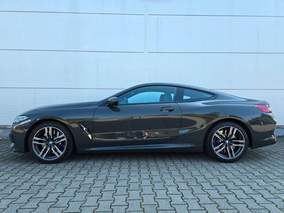 BMW 840