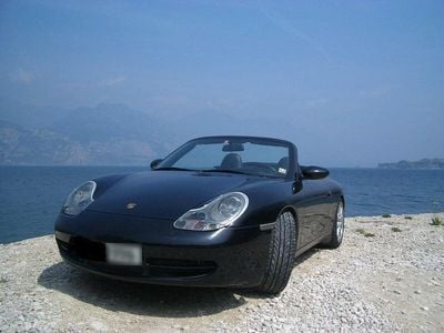 Begagnad Porsche 911 Carrera Cabriolet 300 HK (220 kW) 2001 Svart Cab