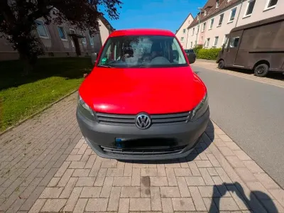 Gebraucht VW Caddy 109 PS (80 kW) 2013 Rot Van / Kleinbus