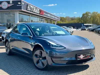 Second-hand Tesla Model 3 Standard Range Plus 225 kW (306 CP) 2019 Gri Berlinǎ