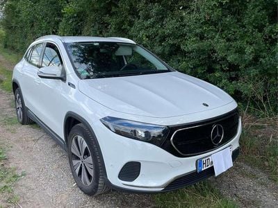 Mercedes EQA250