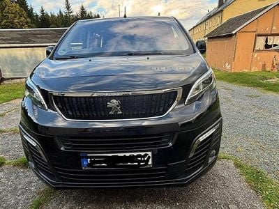 Peugeot Traveller