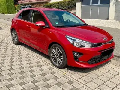 Gebraucht Kia Rio Platinum 120 PS (88 kW) 2021 Rot Limousine