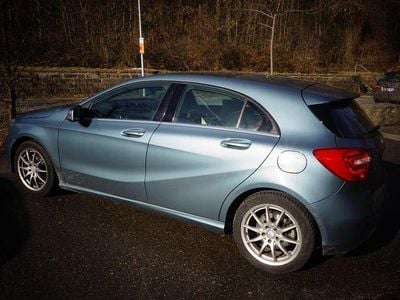 Gebraucht Mercedes A250 Urban 211 PS (155 kW) 2013 Blau Limousine