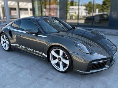 Neu Porsche 992 650 PS (478 kW) 2025 Grün Coupé