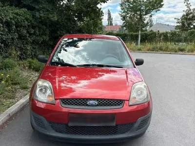 Gebraucht Ford Fiesta 69 PS (50 kW) 2007 Rot Kleinwagen