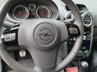 Gebraucht Opel Corsa Color Edition 87 PS (63 kW) 2012 Schwarz Kleinwagen