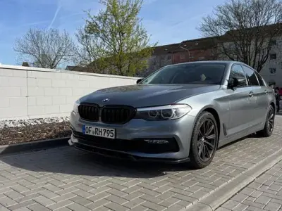 Gebraucht BMW 520 Sport Line 190 PS (139 kW) 2018 Grau Limousine