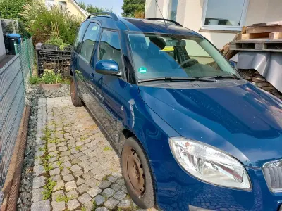 Gebraucht Skoda Roomster 84 PS (61 kW) 2009 Blau Van / Kleinbus