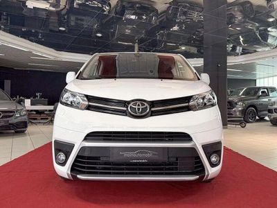 Second-hand Toyota Proace Comfort 144 CP (105 kW) 2022 Alb Monovolum
