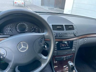 Mercedes E220