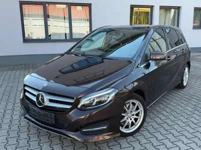 Gebraucht Mercedes B250 211 PS (155 kW) 2014 Braun Kleinwagen