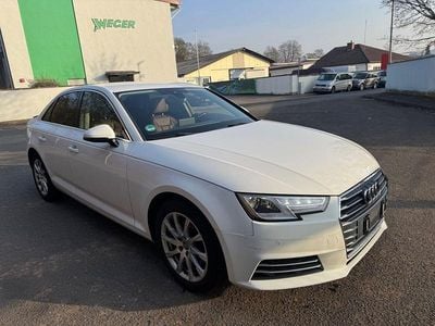 Gebraucht Audi A4 Sport 150 PS (110 kW) 2017 Weiß Limousine
