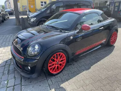 Gebraucht Mini John Cooper Works 211 PS (155 kW) 2011 Schwarz Kleinwagen