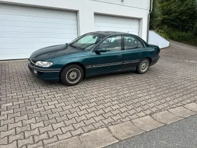 Gebraucht Opel Omega 211 PS (155 kW) 1997 Grün Limousine