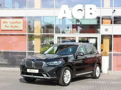Gebraucht BMW X3 Performance 292 PS (214 kW) 2023 Saphirschwarzmet. (metallic) SUV