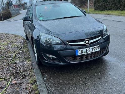 Gebraucht Opel Astra Edition 120 PS (88 kW) 2014 Schwarz Limousine
