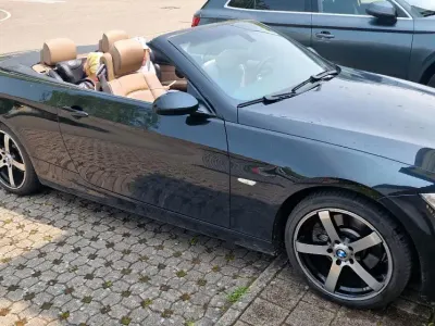 Gebraucht BMW 325 Cabriolet 218 PS (160 kW) 2007 Schwarz Cabrio