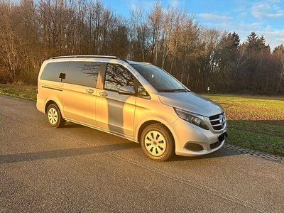Gebraucht Mercedes V220 163 PS (119 kW) 2018 Silber Van / Kleinbus