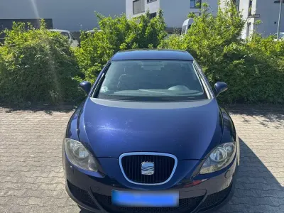 Usata Seat Leon 86 CV (63 kW) 2009 Blu Utilitaria