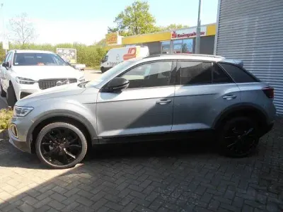 Neu VW T-Roc 150 PS (110 kW) 2026 Silber SUV