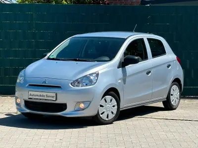 Gebraucht Mitsubishi Space Star Classic Collection 71 PS (52 kW) 2014 Coolsilber (m) Van / Kleinbus