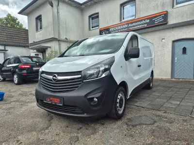 Gebraucht Opel Vivaro 120 PS (88 kW) 2014 Weiß Van / Kleinbus