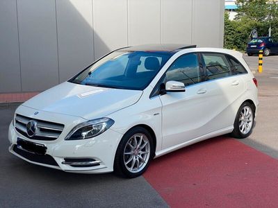 gebraucht Mercedes B200 cdi AMG line Stand Heizung